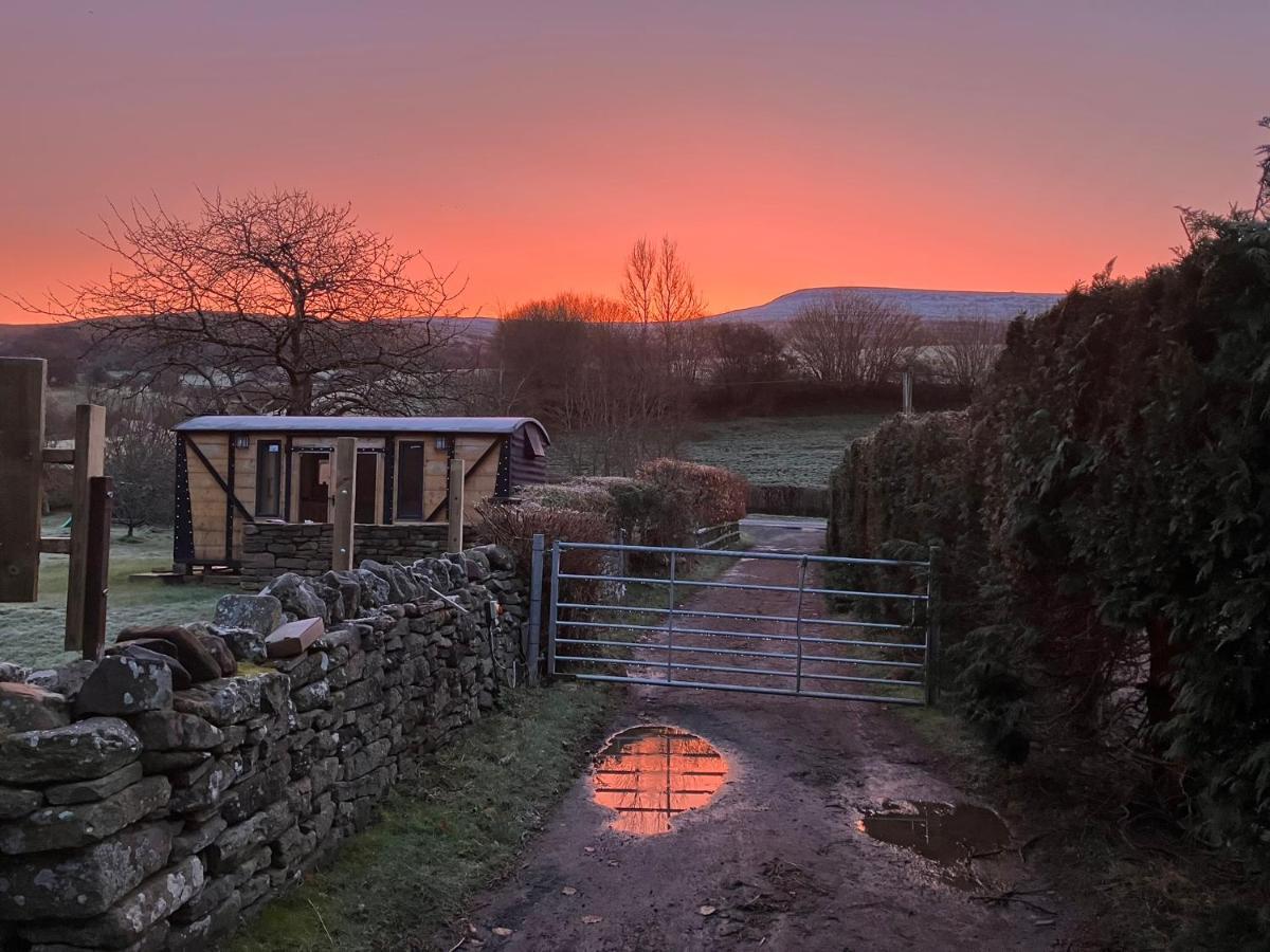 1 Bed Converted Railway Wagon Near Crickhowell Exteriör bild